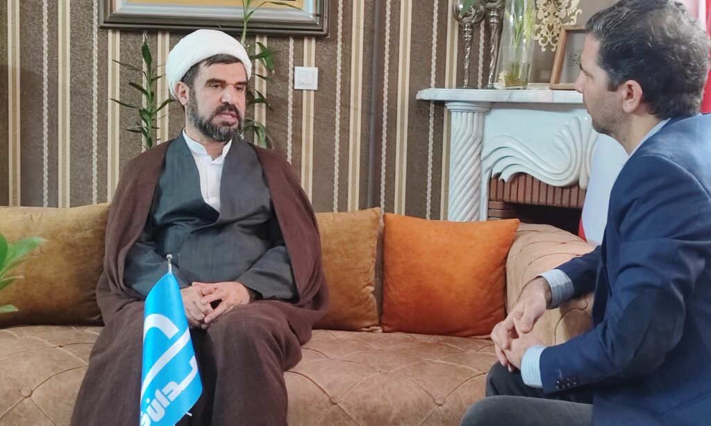 درگفتگو با چمدان خبر/عضو فراکسیون زیارت مجلس: قیمت رفت و برگشت بلیت اربعین جای سودجویی نیست/قیمت حدود ۲۵ میلیون تومان هنوز قطعی نیست 321 8