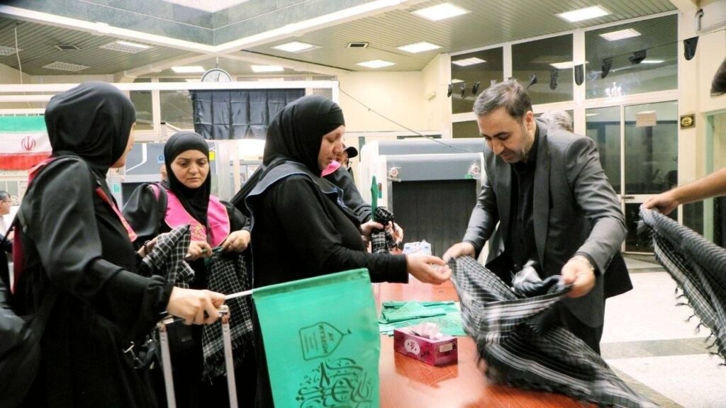 رونق تردد زائران اربعین حسینی در مرزهای آذربایجان غربی/ ثبت بیش از ۱۸ هزار تردد 921106