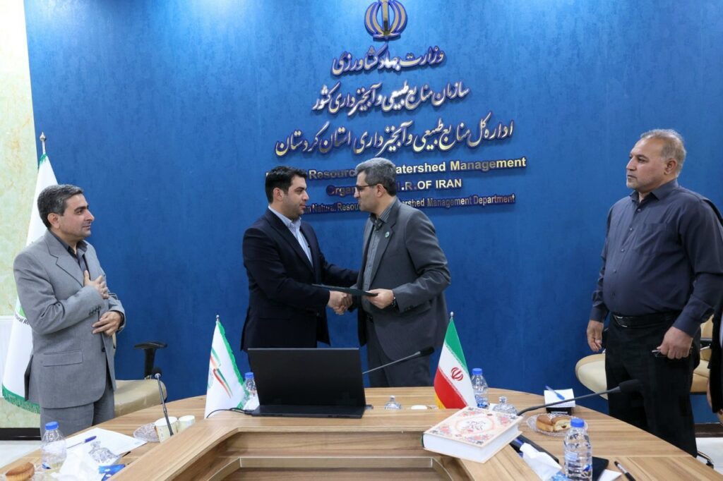 کردستان در مسیر توسعه گردشگری سبز/ تفاهمنامه همکاری میراثفرهنگی و منابع طبیعی کردستان منعقد شد 926244