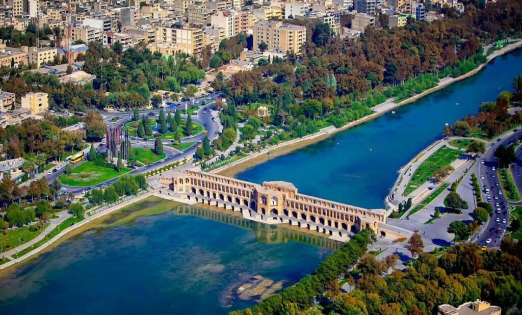 اصفهان پیشتاز سرمایهگذاری در گردشگری کشور