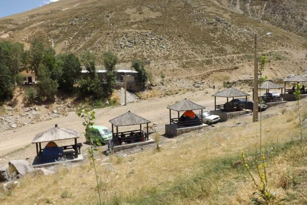 ظرفیتهای گردشگری سلامت سراب فعال میشود/ بهرهبرداری فاز نخست آبگرم اسبفروشان تا هفته دولت