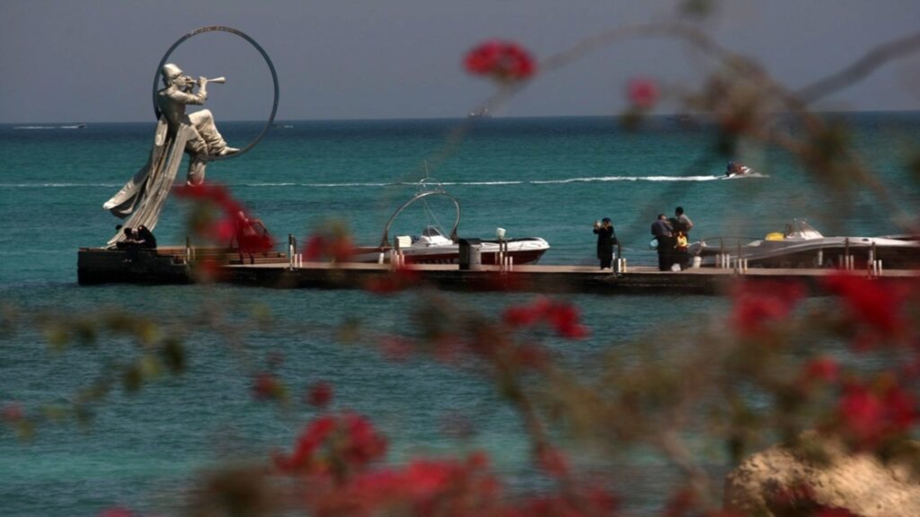 آغاز بهسازی اسکله مرجان کیش؛ مقصدی جذاب برای گردش شبانه و پیادهروی ساحلی