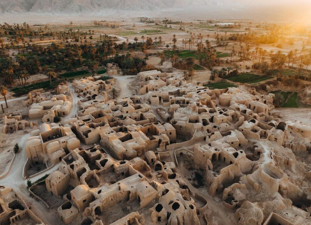 بازدید 928 گردشگر خارجی از جاذبههای تاریخی و کویری خراسان جنوبی