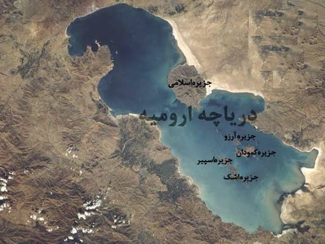 جزایر دریاچه ارومیه