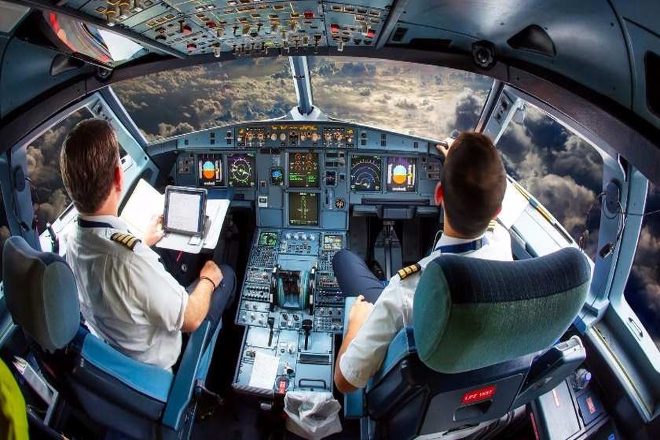 پادشاه هلند ۹ سال کمکخلبان KLM بود؛ خداحافظی با بوئینگ ۷۳۷