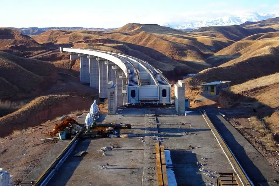 سوت قطار اردبیل – میانه پس از دو دهه انتظار به صدا در می آید