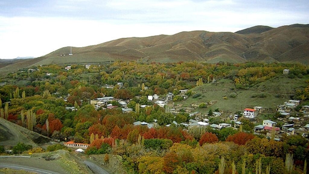 تبدیل مدارس متروکه روستاهای ساوجبلاغ به اقامتگاه بومگردی