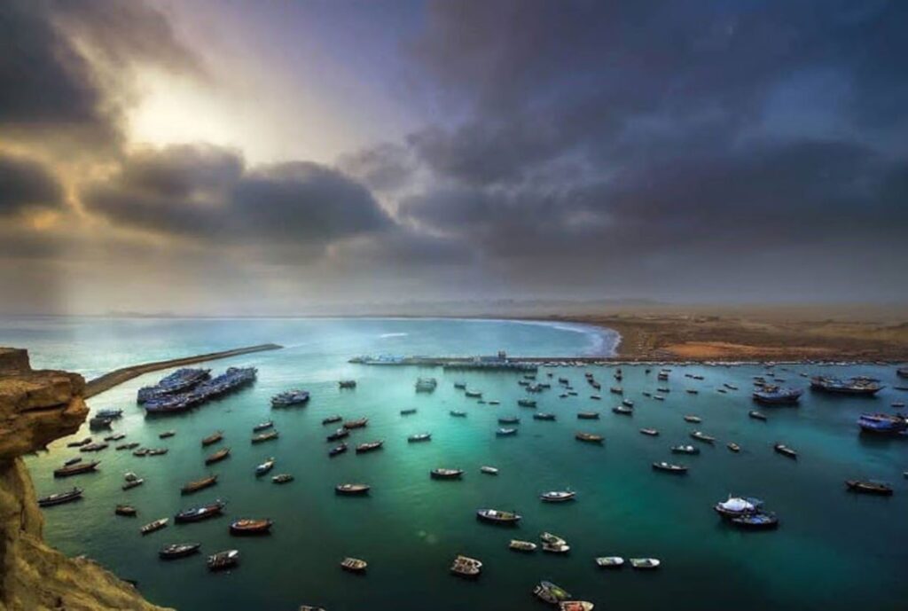 سرمایهگذاری ۵۰ میلیون یورویی ماهان در سواحل مکران؛ کروزها به چابهار میآیند