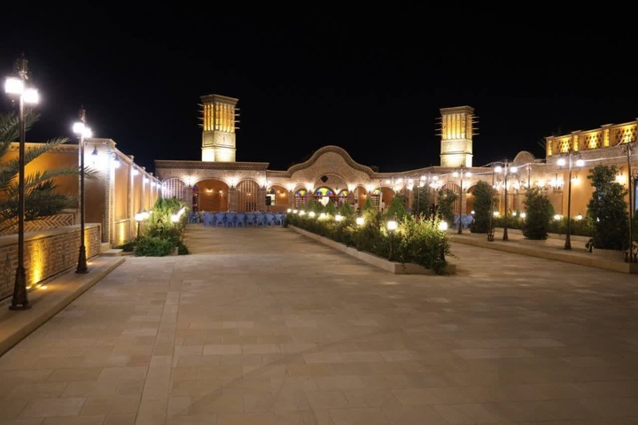 عمارت مادر