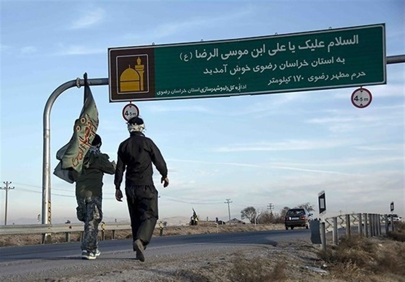 استاندار خراسان رضوی بر آمادگی کامل تأسیسات گردشگری برای میزبانی از زائران تأکید کرد پیاده روی به سمت مشهد 1
