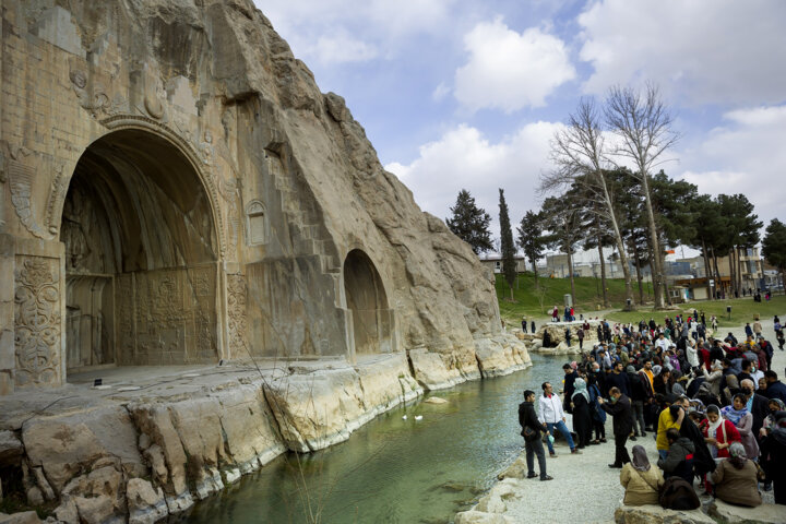 گردشکران در کرمانشاه